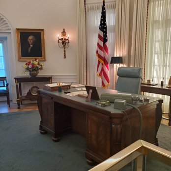 LBJ Presidential Library - Libraries Near Me - Austin, Texas