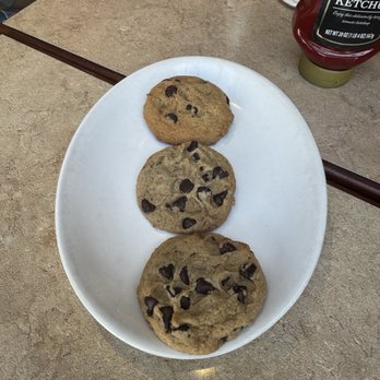 Pete's Grill - Assorted Cookies (Jumbo Cookie) - New American Near Me - Sunnyside, New York