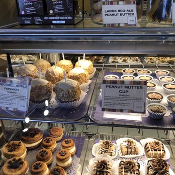 Three Dog Bakery - Pet Stores Near Me - Indianapolis, Indiana