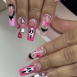 Ivy Nails