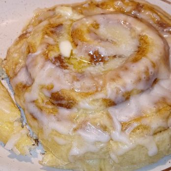 The Rusty Cup - Cinnamon Roll - Sandwiches Near Me - Mountain View, Arkansas