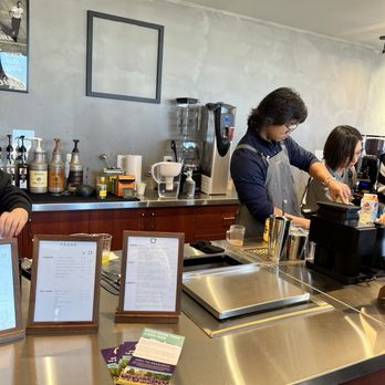 Frame Coffee Roasters - Counter - Coffee Roasteries Near Me - Vienna, Virginia