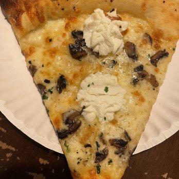 Raymond's Pizzeria - Pizza Near Me - Richmond, California Raymond's Pizzeria - Pizza Near Me - Richmond, California