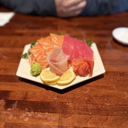 Combination Sashimi appetizer