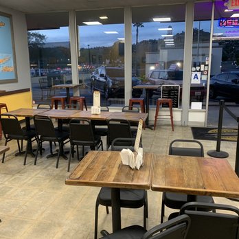 Long Island Mike's Pizza - empty tables and chairs - Pizza Near Me - Spring Valley, California Long Island Mike's Pizza - empty tables and chairs - Pizza Near Me - Spring Valley, California
