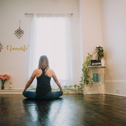 Lisa Ash Yoga