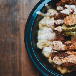 Hot Chicken Mac & Cheese Bowl