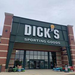 DICK'S Sporting Goods
