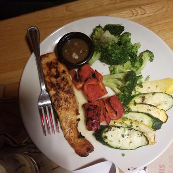 Applebee's Grill + Bar - Sports Bars Near Me - Puyallup, Washington