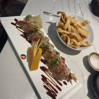 Fulin's Asian Cuisine - Chef special roll - Asian Fusion Near Me - Ooltewah, Tennessee