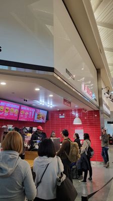 M Burger by null