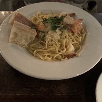 Pastini - Linguini with Shrimp Scampi - Italian Near Me - Eugene, Oregon