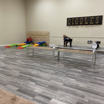 Giggles - Kids Activities Near Me - Glendale, Arizona