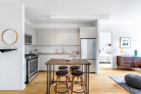 535 Carlton Apartments by null