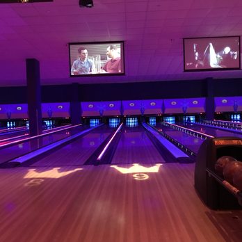 Kings Dining & Entertainment - Sports Bars Near Me - Dedham, Massachusetts