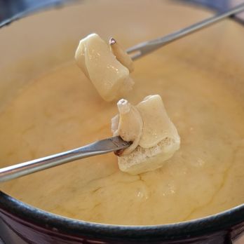 Grizzly House - Fondue Near Me - Banff, Alberta