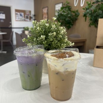 Lotus Coffee & Tea  - Biscoff Latte & Ube Matcha - Bubble Tea Near Me - Carson, California