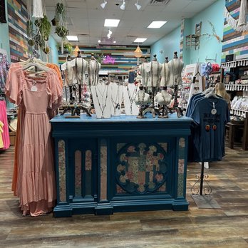 Magnolia June - Interior - Women's Clothing Near Me - Panama City Beach, Florida