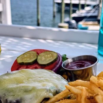 Duryea's Orient Point - Strange choice for a seafood place, but it was an excellent choice - Seafood Near Me - Orient, New York Duryea's Orient Point - Strange choice for a seafood place, but it was an excellent choice - Seafood Near Me - Orient, New York