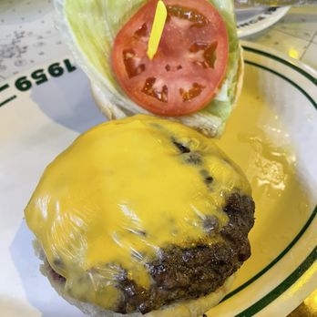 Flanigan's - Hollywood - Burger on the lunch special - Seafood Near Me - Hollywood, Florida Flanigan's - Hollywood - Burger on the lunch special - Seafood Near Me - Hollywood, Florida