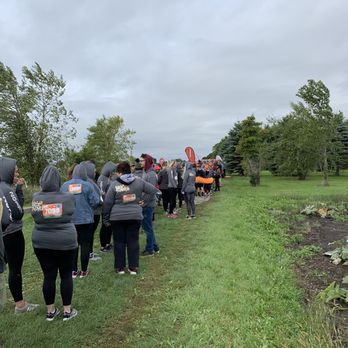 Swan Pumpkin Farm - Waiting to start. - Pumpkin Patches Near Me - Franksville, Wisconsin