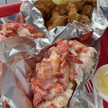 Red's Eats - Seafood Near Me - Wiscasset, Maine Red's Eats - Seafood Near Me - Wiscasset, Maine