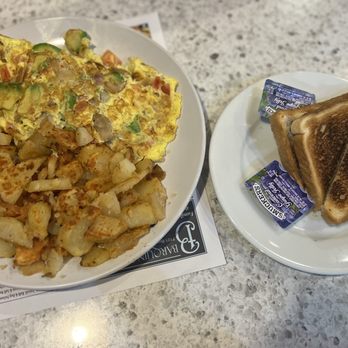 Boulevard Diner - California Omelette with home fries and toast - Diners Near Me - North Bergen, New Jersey Boulevard Diner - California Omelette with home fries and toast - Diners Near Me - North Bergen, New Jersey