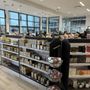 Photo of Queenston-Lewiston Duty Free Shop