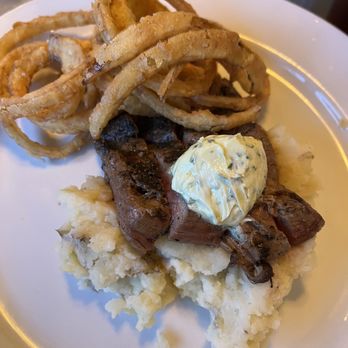 Kool Beanz Cafe - Peppered Flank Steak - New American Near Me - Tallahassee, Florida Kool Beanz Cafe - Peppered Flank Steak - New American Near Me - Tallahassee, Florida