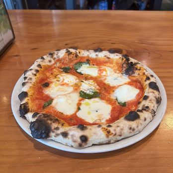 Village Pizza & Pints - Margherita Pizza - Pizza Near Me - Davis, California Village Pizza & Pints - Margherita Pizza - Pizza Near Me - Davis, California