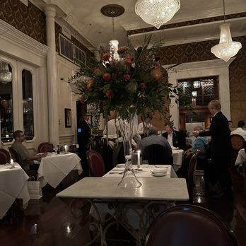 Restaurant August - Dining room - New American Near Me - New Orleans, Louisiana Restaurant August - Dining room - New American Near Me - New Orleans, Louisiana