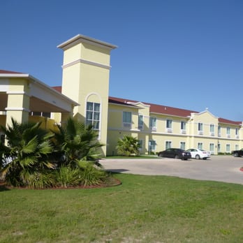 Three Rivers Inn - Great of street parking. - Hotels Near Me - Three Rivers, Texas