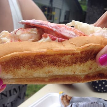 Karen's Hideaway - Seafood Near Me - Boothbay, Maine