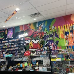 Drippy Smoke Shop - Glass water pipes