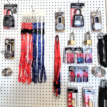 IN N OUT Locksmith - Keys & Locksmiths Near Me - Los Angeles, California IN N OUT Locksmith - Keys & Locksmiths Near Me - Los Angeles, California