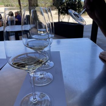 Niner Wine Estates - wine flight - Wine Tasting Room Near Me - Paso Robles, California Niner Wine Estates - wine flight - Wine Tasting Room Near Me - Paso Robles, California