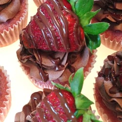 Mrs. McLovets' Cupcakes - Chocolate Strawberry Cupcake