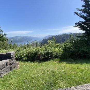 Chanticleer Point - Landmarks & Historical Buildings Near Me - Corbett, Oregon