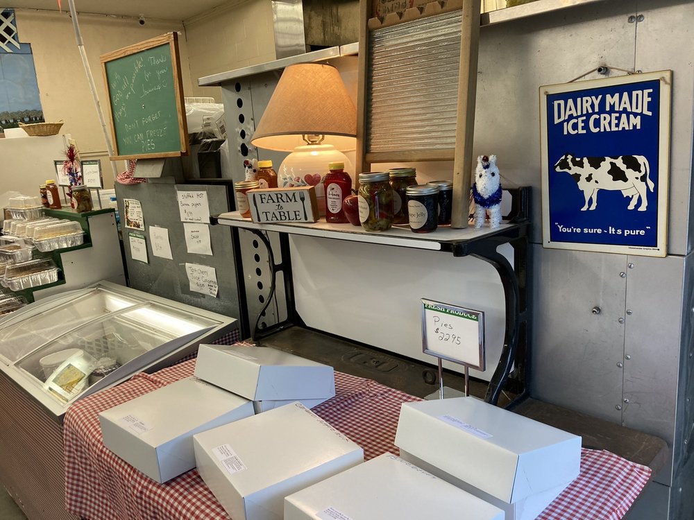 BECCARI’S FARM MARKET Updated August 2024 27 Photos 5095 Thoms