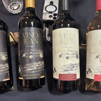 Vino Juan - Vino Juan pouring at the 2026 Garagiste Wine Festival in Glendale, CA. - Wineries Near Me - Paso Robles, California Vino Juan - Vino Juan pouring at the 2026 Garagiste Wine Festival in Glendale, CA. - Wineries Near Me - Paso Robles, California