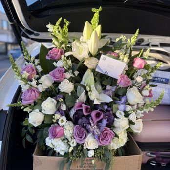 Winston Flowers - Funeral arrangement - Florists Near Me - Wellesley, Massachusetts Winston Flowers - Funeral arrangement - Florists Near Me - Wellesley, Massachusetts