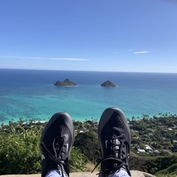 Last pillbox on the Lanikai trail.