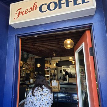 Denizens Cafe - Desserts Near Me - Portland, Oregon