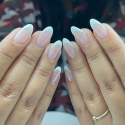 Amina’s Nail and Hair Bar - Beautiful nails
