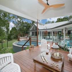 "The Horizon." Leisure Pools composite fiberglass swimming pool