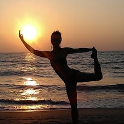 YogaAvenueGuru - Multisyle vinyasa hatha general and pregnancy yoga classes