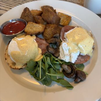 Jack's Shop Kitchen - Truffle benedict - New American Near Me - Ruckersville, Virginia