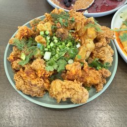 Fried chicken & waffle