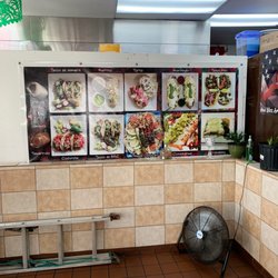 El Rincon Del Sabor - Going for the mixed tacos!