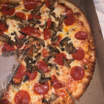 Vincenzo's Pizza and Grill - Best NJ Pie!! - Pizza Near Me - Willingboro, New Jersey